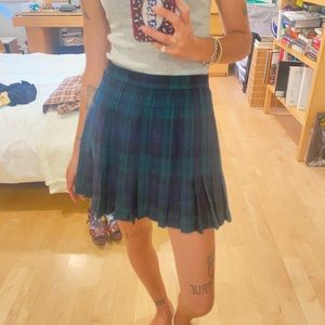 Vintage pleated plaid schoolgirl skirt